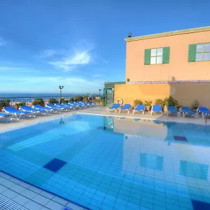 Golden Tulip Vivaldi 4*, San Ġiljan Malta