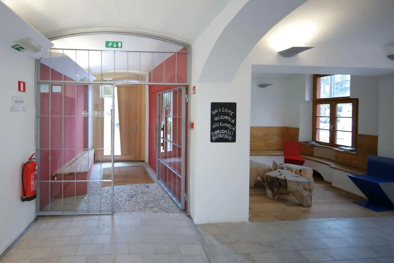 Hostel Celica Λιουμπλιάνα